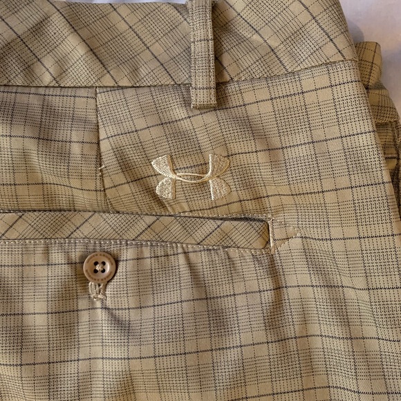 Under Armor Waist 40 Plaid Tan Shorts - Picture 3 of 4